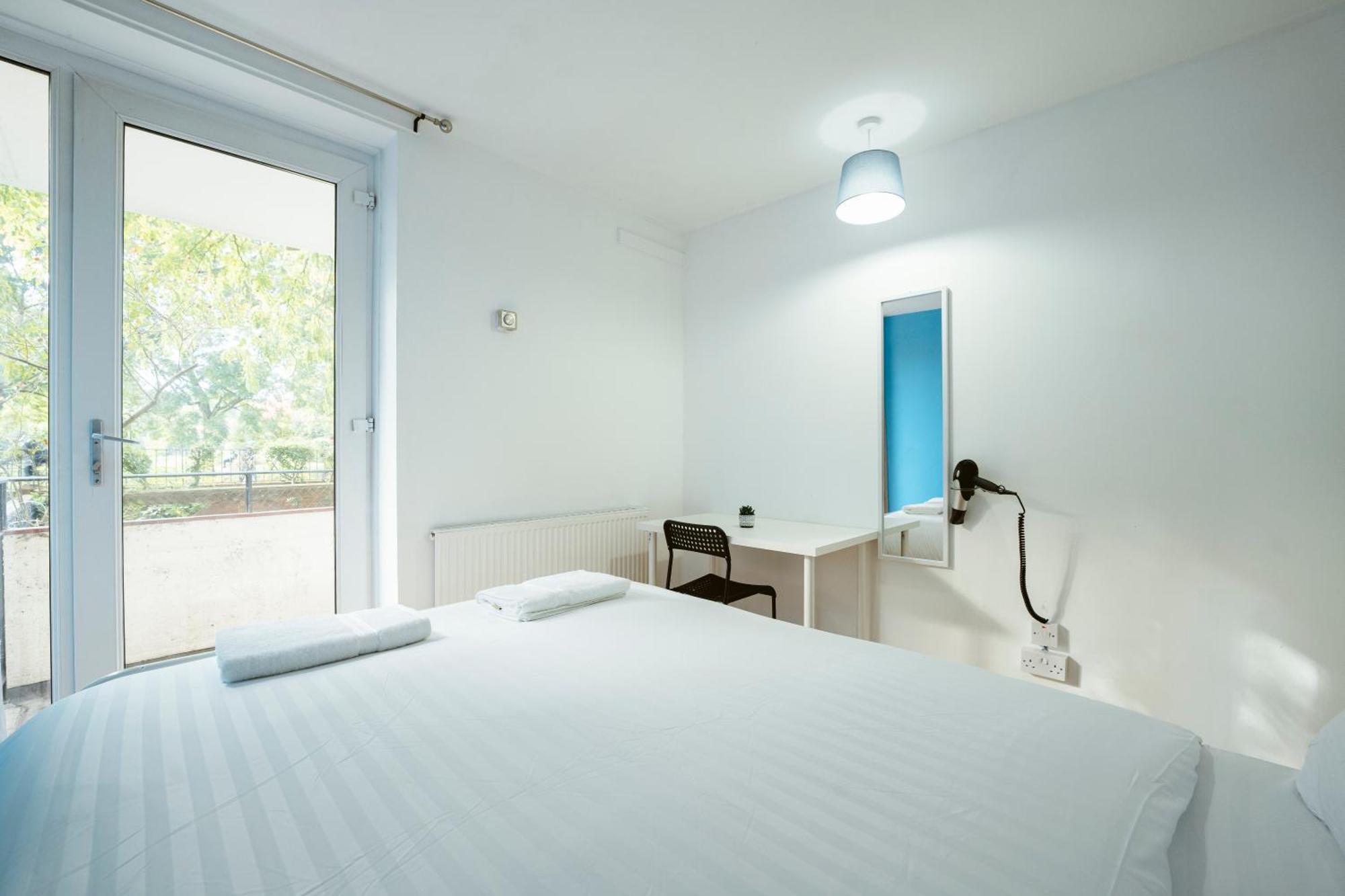 Deptford Bridge Double Rooms Лондон Екстериор снимка